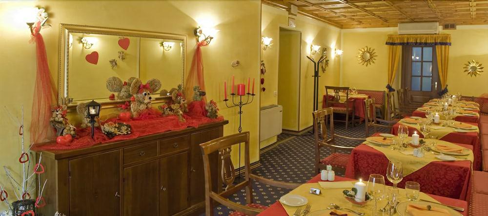 Borgo Dei Poeti Romantik Hotel Manerba del Garda Εξωτερικό φωτογραφία