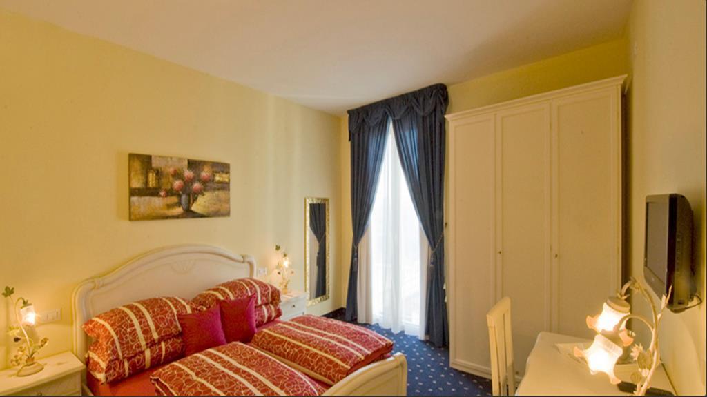 Borgo Dei Poeti Romantik Hotel Manerba del Garda Εξωτερικό φωτογραφία